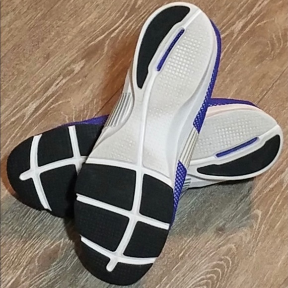 Nike Zoom Trainer Essential II Running Shoes - Picture 5 of 6